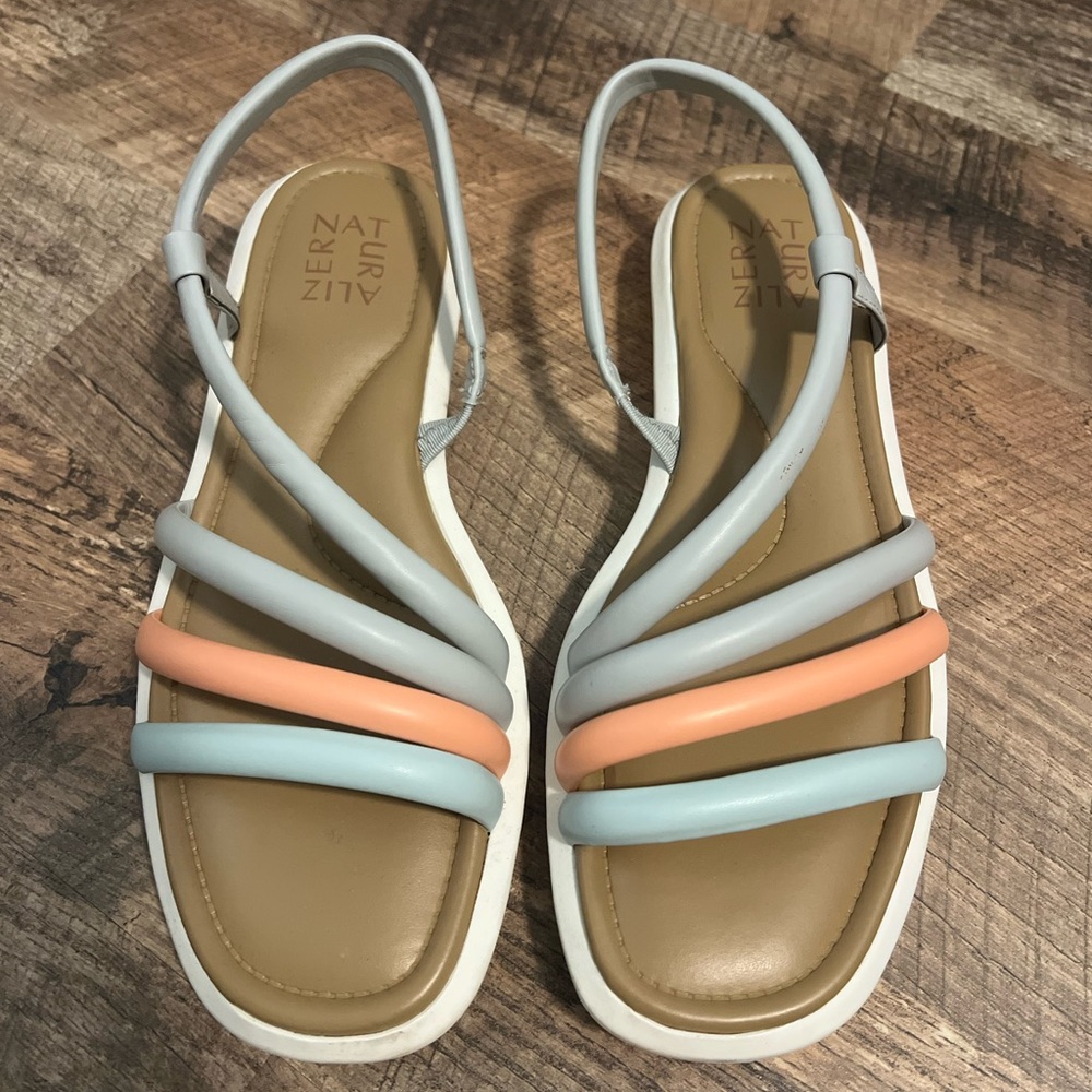 Naturalizer women’s hobby Sandals size 8.5
